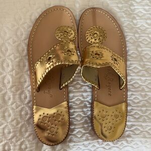 Size 7 women’s jack rogers